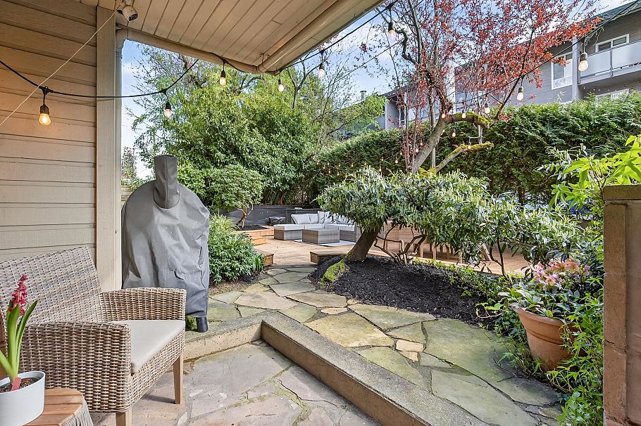 108 1424 Walnut Street Vancouver, BC - 25