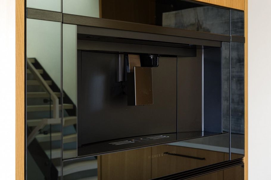 91 E 40th Avenue Vancouver, BC - 10