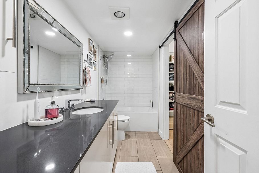 205 1330 Graveley Street Vancouver, BC - 14