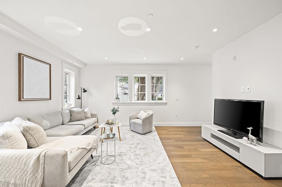 2 5819 Highbury Street Vancouver, BC - 4