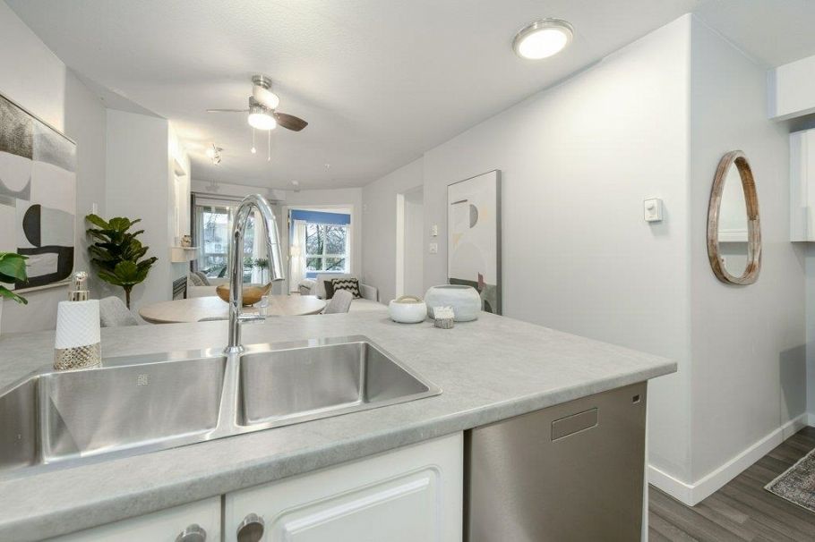 313 760 Kingsway Vancouver, BC - 13