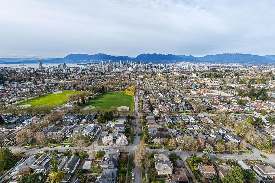 3832 Heather Street Vancouver, BC - 11