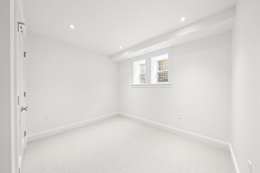 2 5819 Highbury Street Vancouver, BC - 19