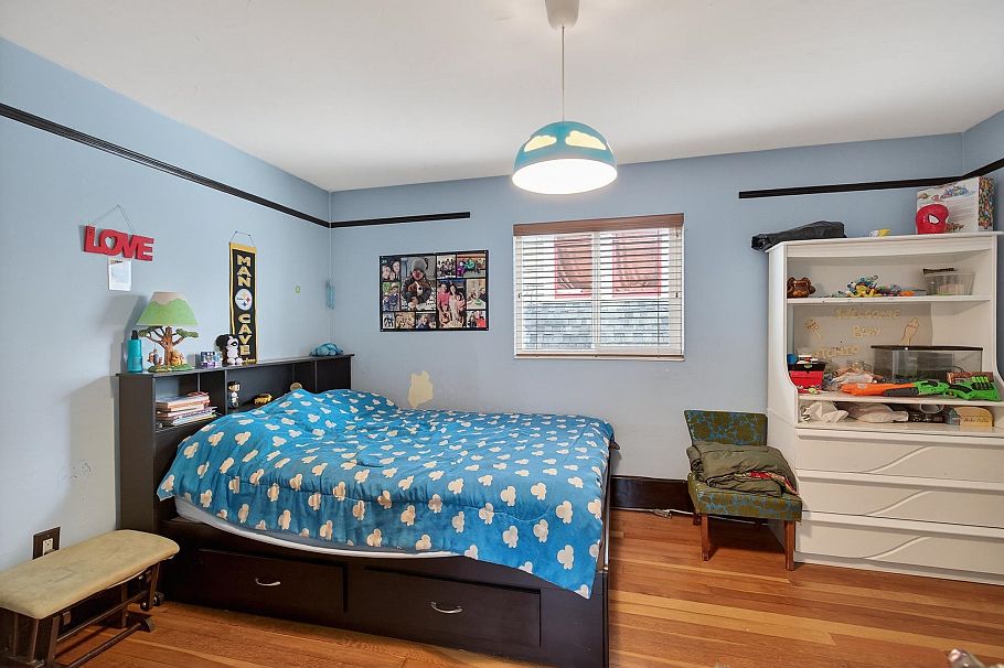 2631 E Pender Street Vancouver, BC - 13