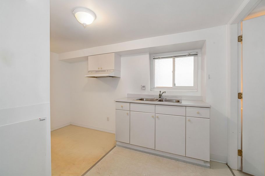 4037 Nithsdale Street Burnaby, BC - 24