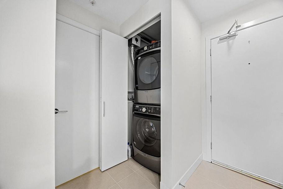 515 3462 Ross Drive Vancouver, BC - 16