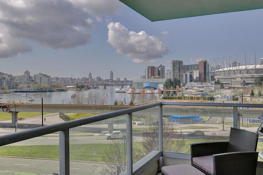 504 125 Milross Avenue Vancouver, BC - 11