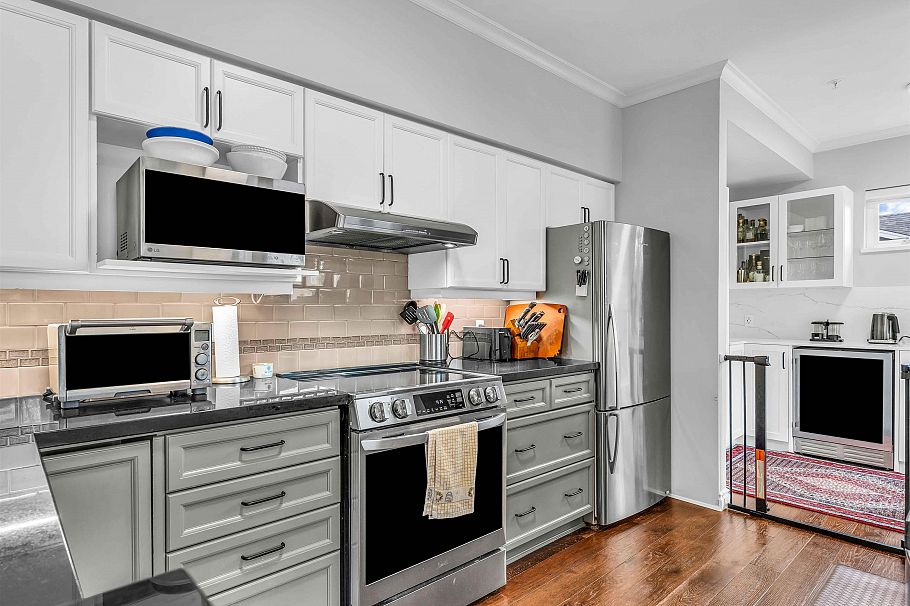 4 2315 W 10th Avenue Vancouver, BC - 9