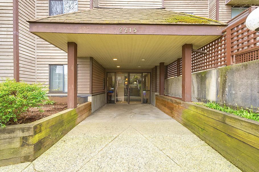 207 2215 Dundas Street Vancouver, BC - 25