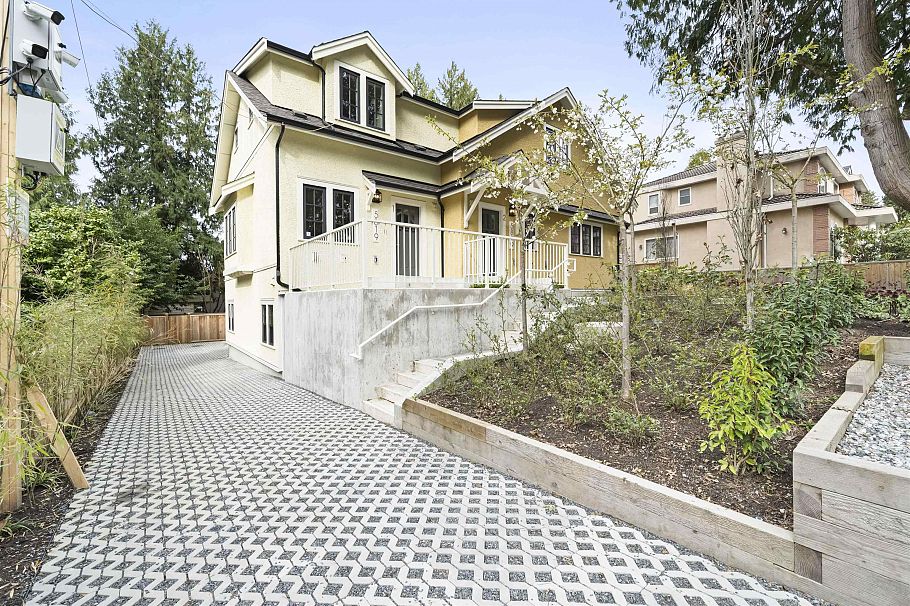 2 5819 Highbury Street Vancouver, BC - 33