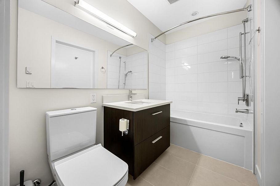 515 3462 Ross Drive Vancouver, BC - 14