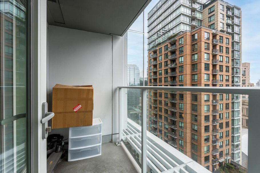 2011 777 Richards Street Vancouver, BC - 17