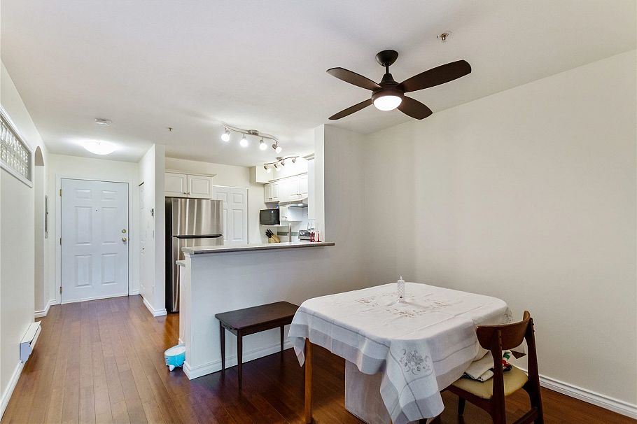 204 155 E 3rd Street North Vancouver, BC - 8