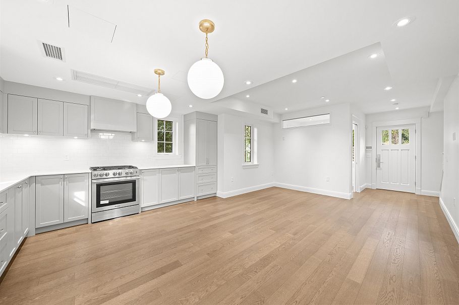 5815 Highbury Street Vancouver, BC - 11