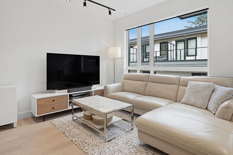 3960 Dumfries Street Vancouver, BC - 9