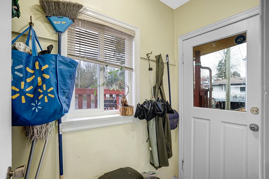 285 E 48th Avenue Vancouver, BC - 32