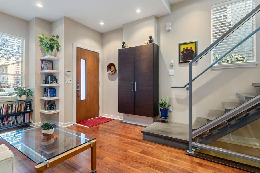 2168 W 8th Avenue Vancouver, BC - 17