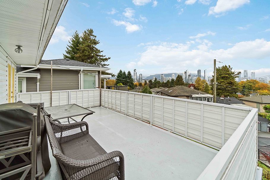 4037 Nithsdale Street Burnaby, BC - 30