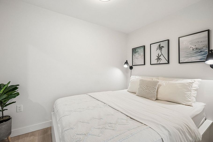 201 1519 Crown Street North Vancouver, BC - 18