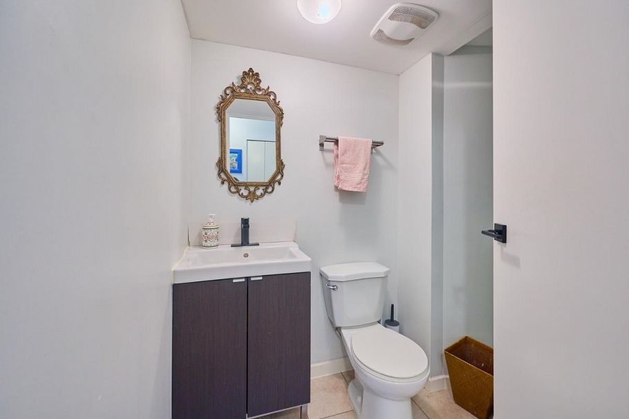 809 Seymour Boulevard North Vancouver, BC - 21