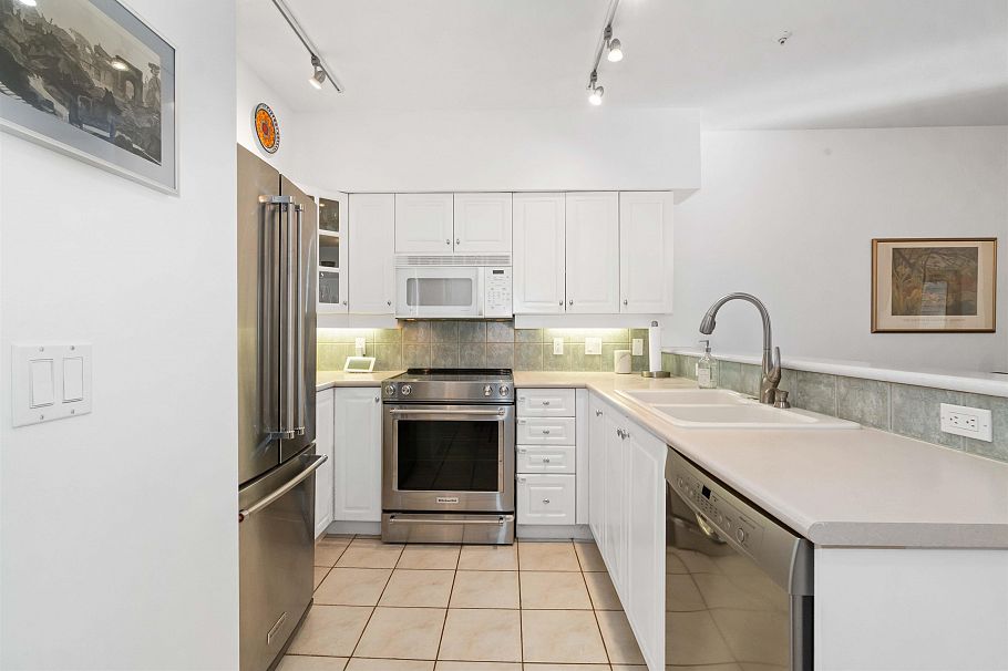 104 2755 Maple Street Vancouver, BC - 19