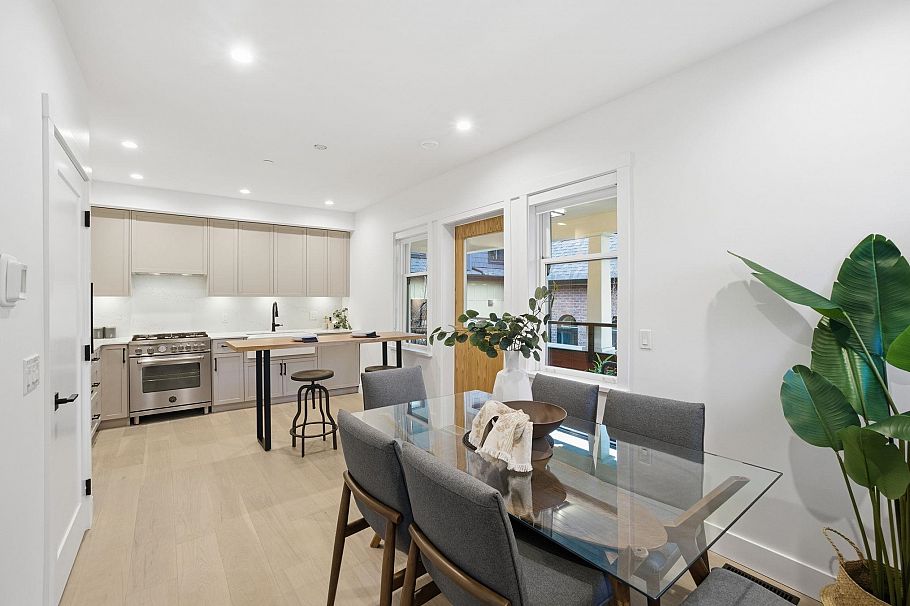 1081 Semlin Drive Vancouver, BC - 7