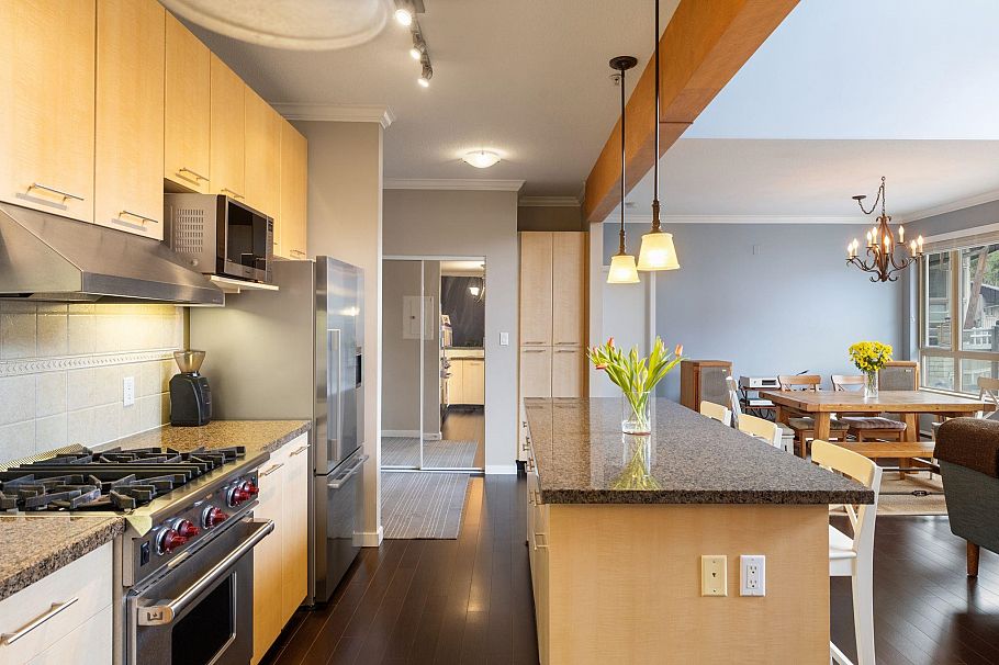 514 560 Raven Woods Drive North Vancouver, BC - 4