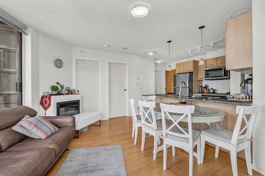 2502 1199 Seymour Street Vancouver, BC - 4