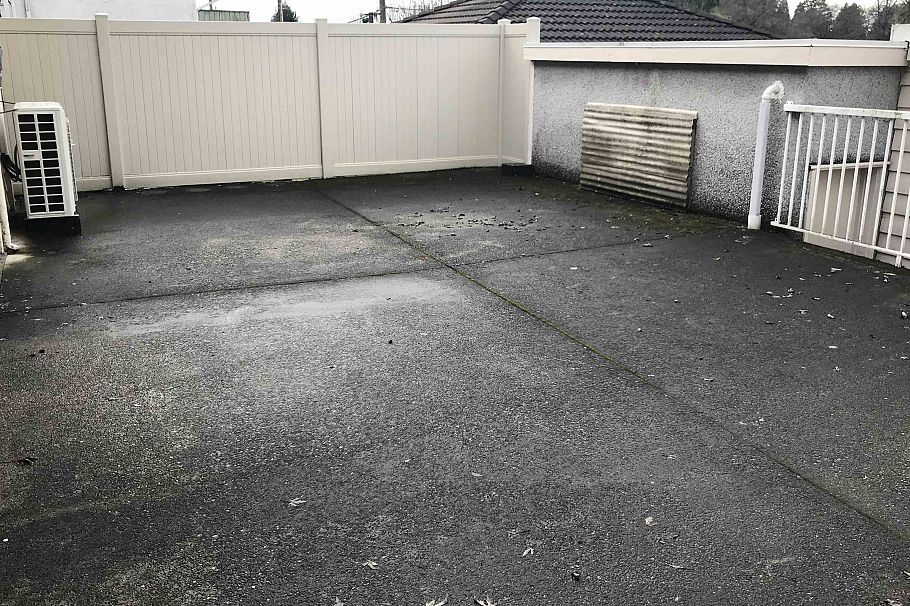 5771 Sherbrooke Street Vancouver, BC - 7