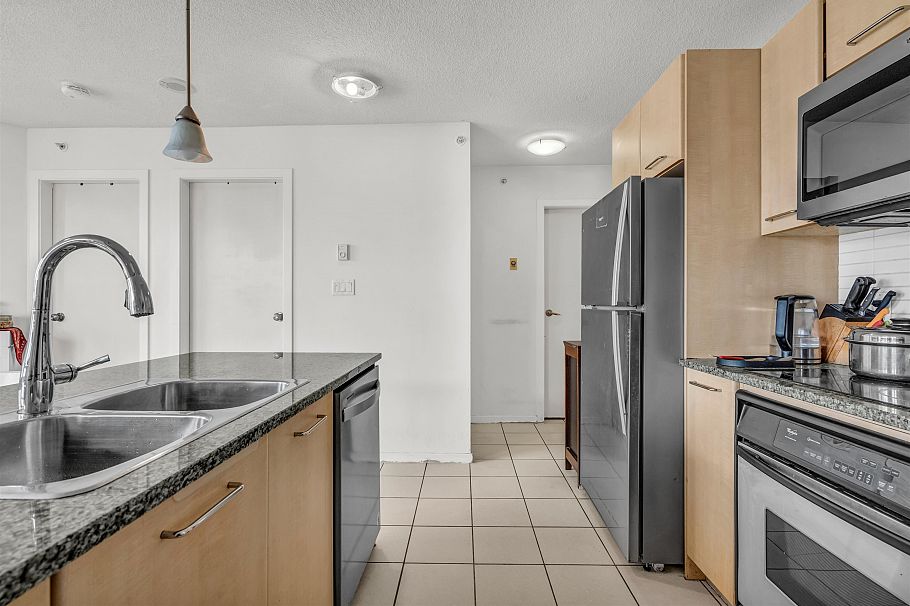 2502 1199 Seymour Street Vancouver, BC - 9