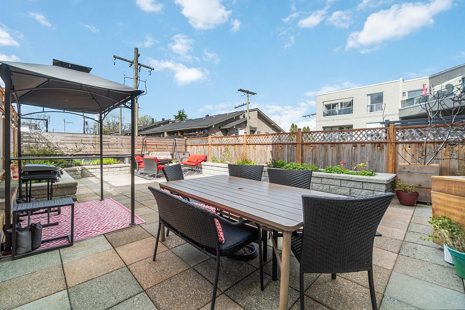 110 189 E 16th Avenue Vancouver, BC - 24