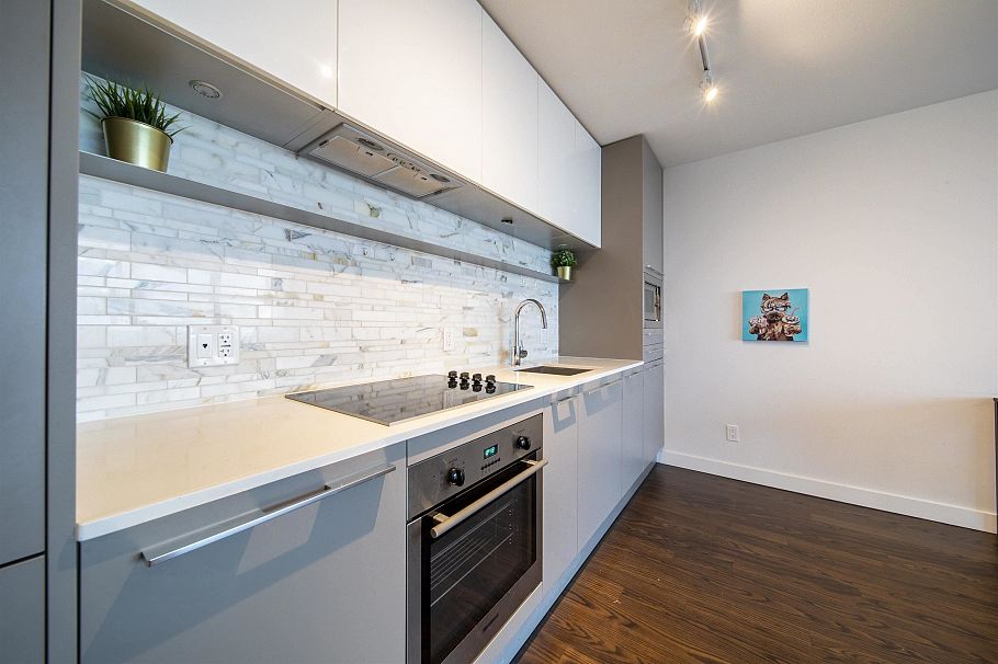 2401 8131 Nunavut Lane Vancouver, BC - 6