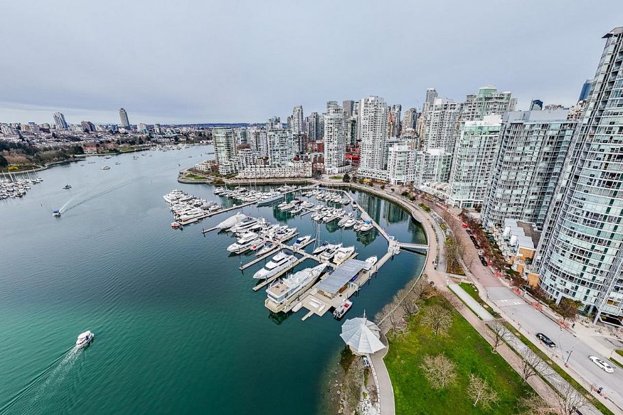 D7 1088 Marinaside Crescent Vancouver, BC - 10