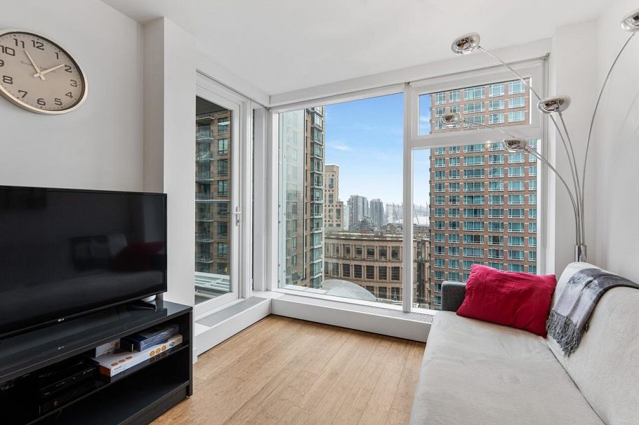 2011 777 Richards Street Vancouver, BC - 4