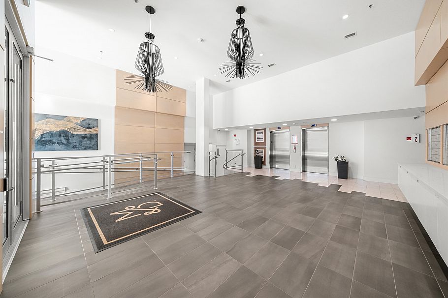 515 2188 Madison Avenue Burnaby, BC - 3