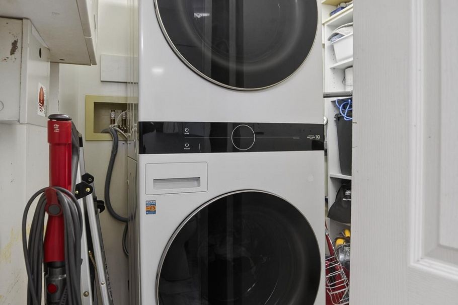 205 3151 Woodbine Drive North Vancouver, BC - 19