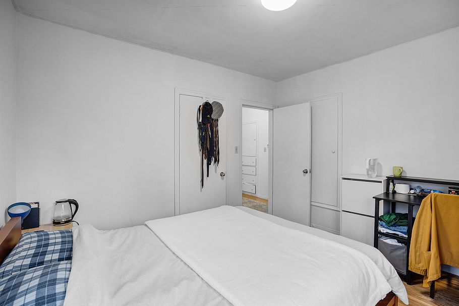 285 E 48th Avenue Vancouver, BC - 27