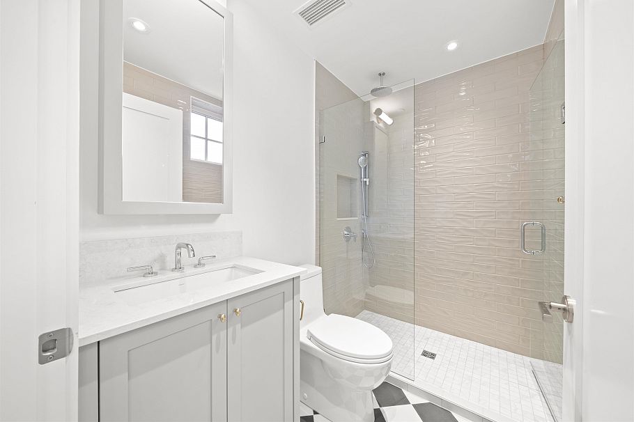 5815 Highbury Street Vancouver, BC - 26