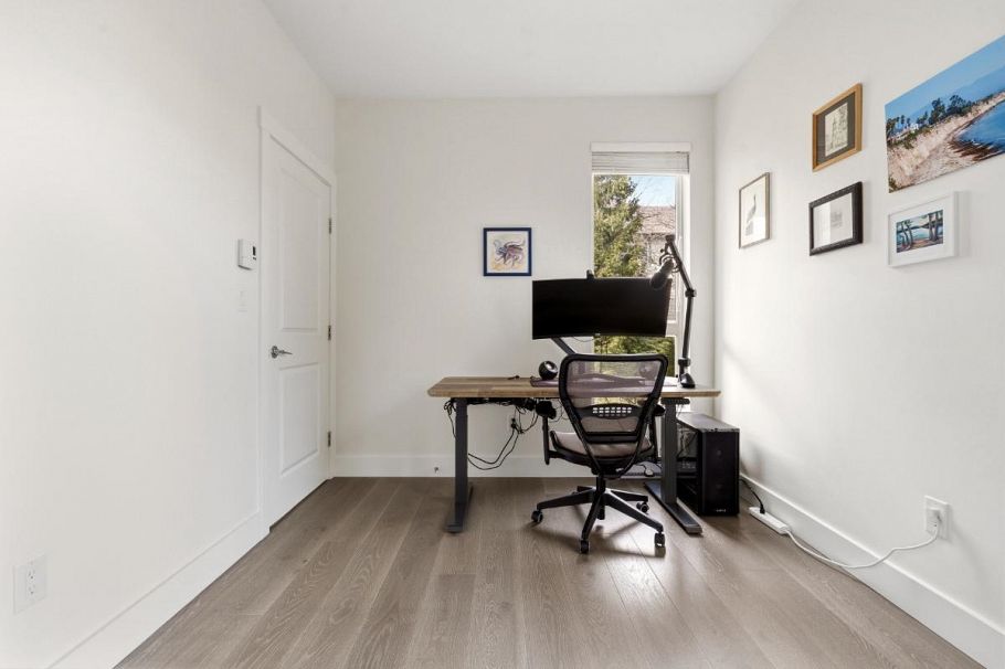 210 6268 Eagles Drive Vancouver, BC - 10