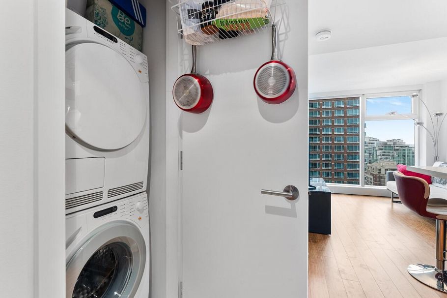 2011 777 Richards Street Vancouver, BC - 16