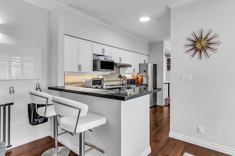 4 2315 W 10th Avenue Vancouver, BC - 8