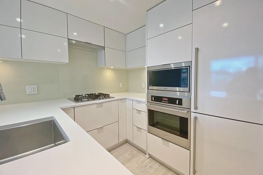 802 238 W Broadway Vancouver, BC - 7