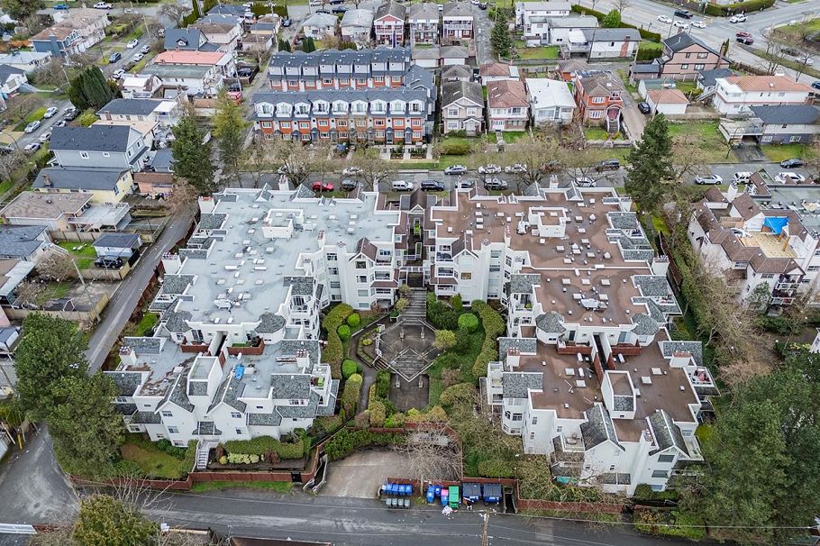 207 3628 Rae Avenue Vancouver, BC - 6