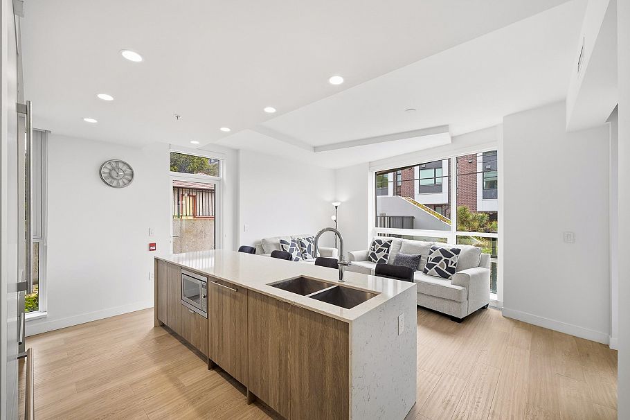 103 7638 Cambie Street Vancouver, BC - 7