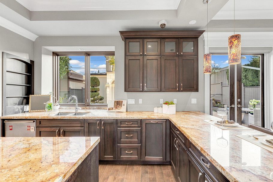 4320 W 8th Avenue Vancouver, BC - 7