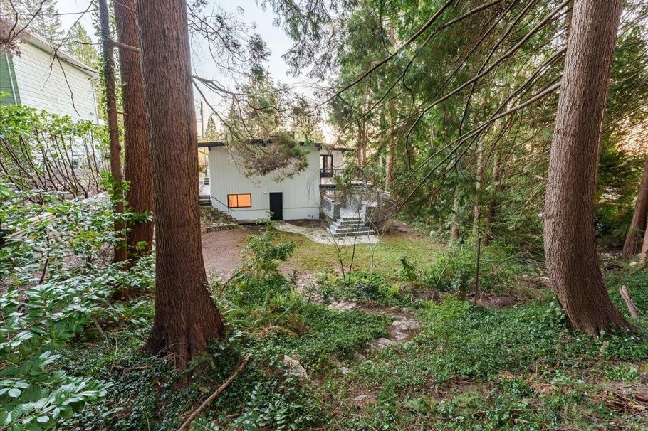 868 Prospect Avenue North Vancouver, BC - 37