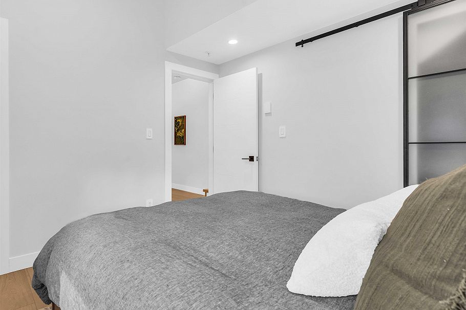 2168 Wall Street Vancouver, BC - 15