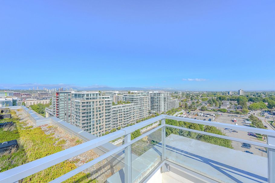 PH 1705 8677 Capstan Way Richmond, BC - 5