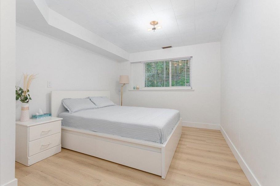 868 Prospect Avenue North Vancouver, BC - 26