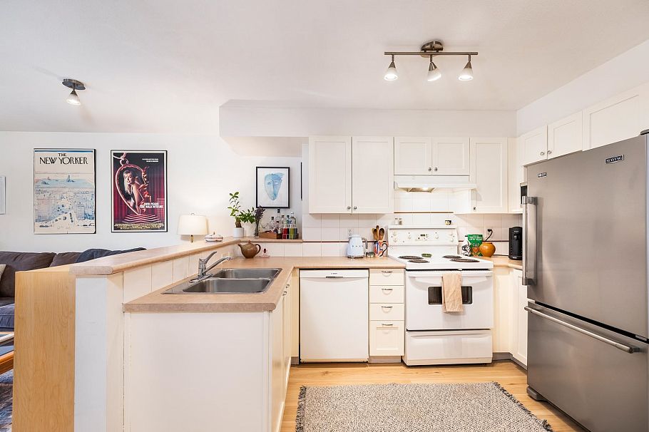 207 5355 Boundary Road Vancouver, BC - 4